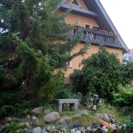 1 Apartment *
